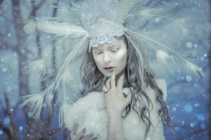 Khione: Talihsiz Kar Tanrıçası